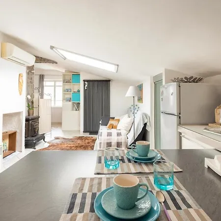 Lalla House *